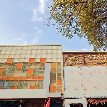Oyo 26991 Stanza Luxurios Stay Zahirabad Dış mekan fotoğraf
