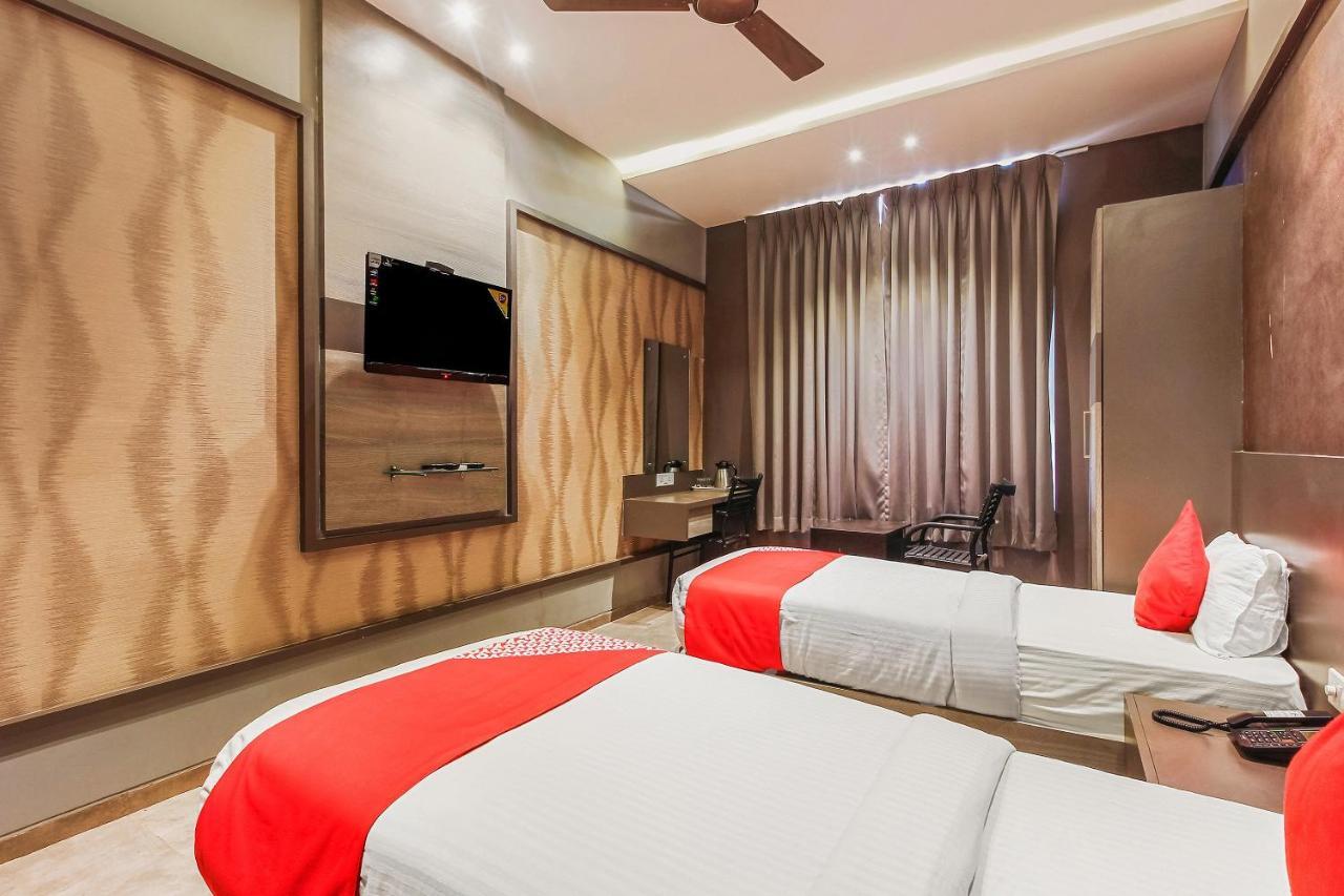 Oyo 26991 Stanza Luxurios Stay Zahirabad Dış mekan fotoğraf