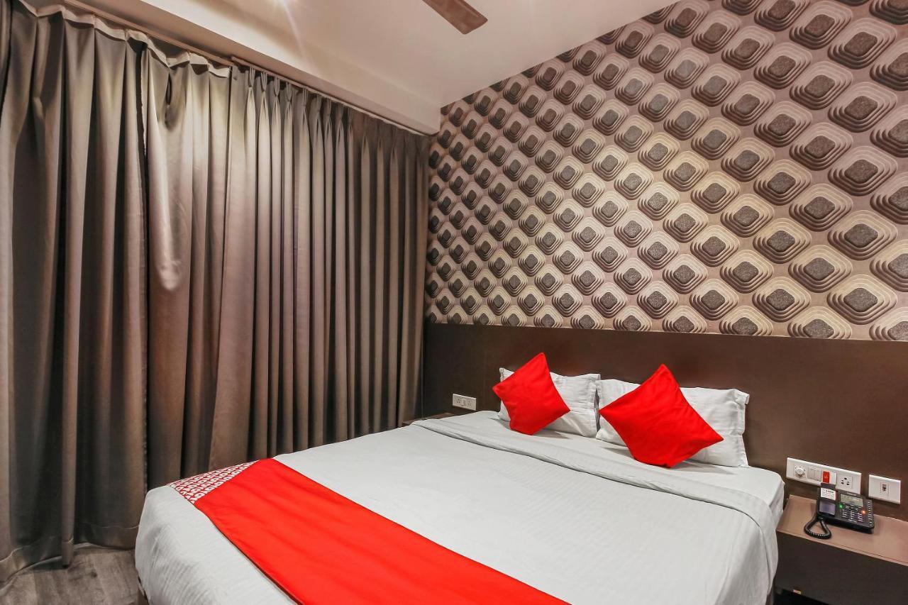 Oyo 26991 Stanza Luxurios Stay Zahirabad Dış mekan fotoğraf